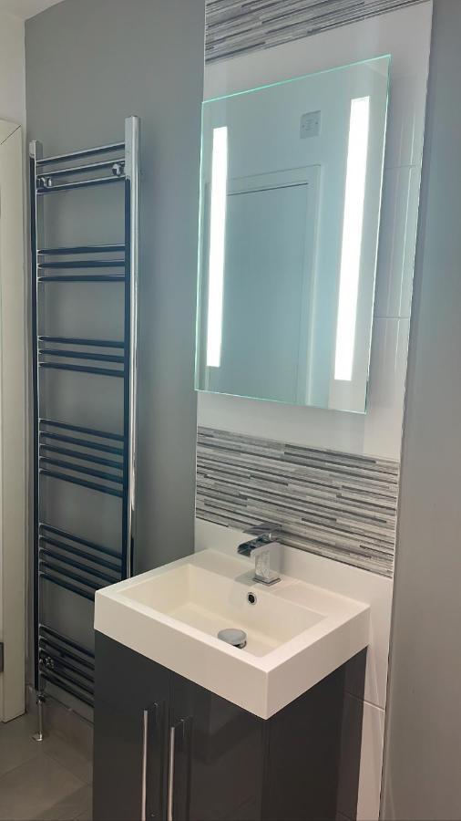 Citygo Apartments Queens Wellington เบลฟาสต์ ภายนอก รูปภาพ